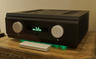 Musical Fidelity Nu-Vista 800 Integrated Amp 300 Watt - TRADE-IN