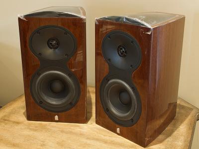 Revel Performa3 M105 Bookshelf Monitors - Gloss Walnut