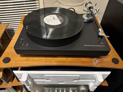 Clearaudio Performance DC with Satisfy Kardon and Virtuoso V2