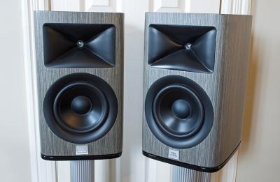 JBL HDI-1600 2-Way Bookshelf Speakers  - DEMO